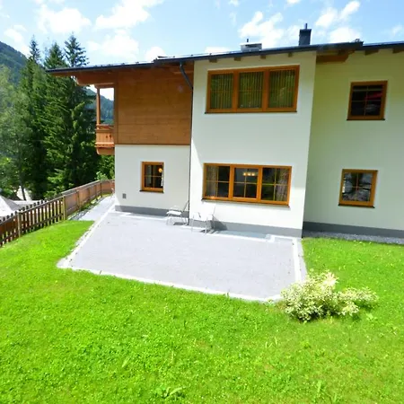 Chalet Pflaume 아파트 *